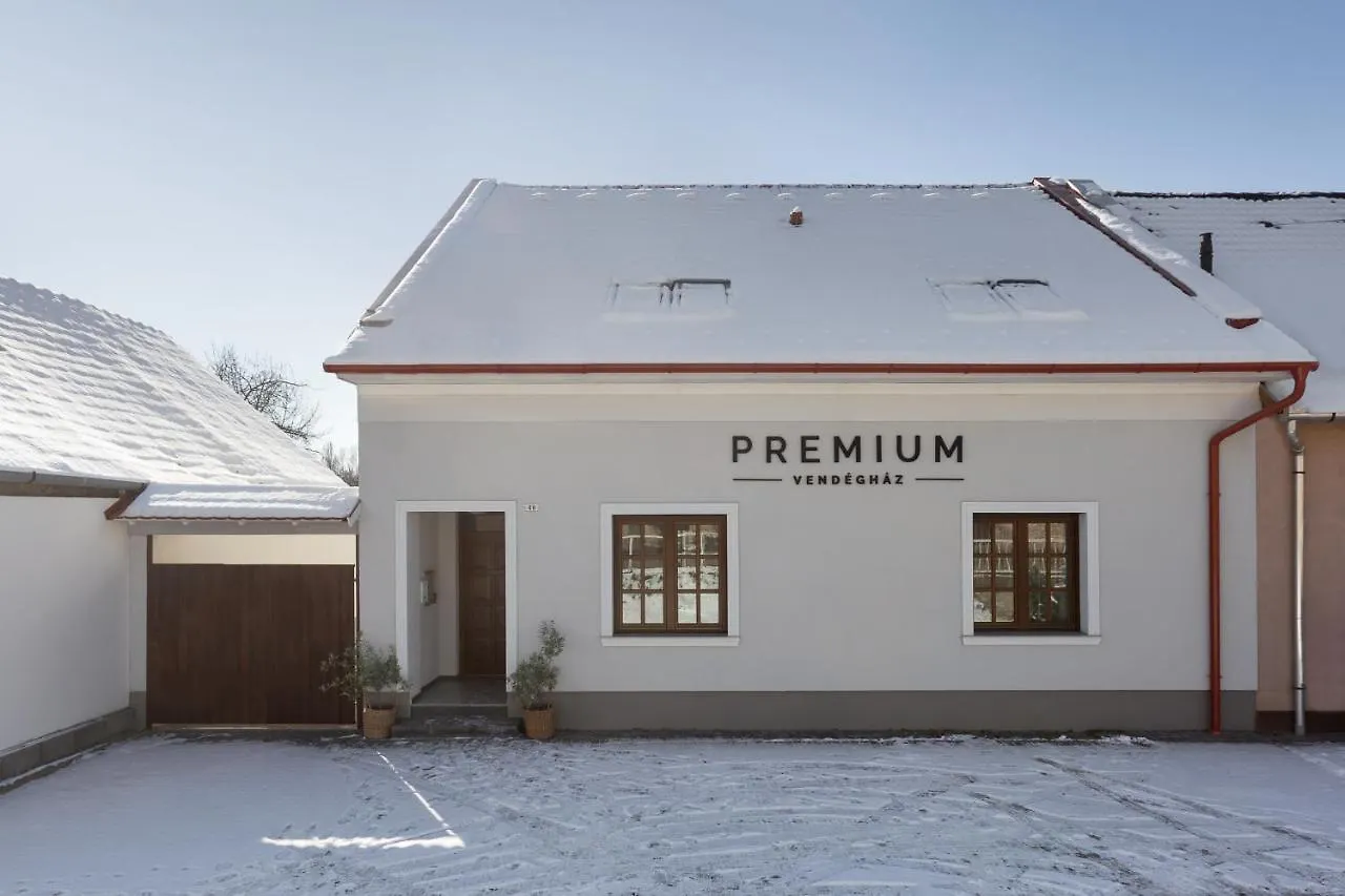 Premium Vendégház Eger 0*,